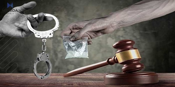 بازرگانێک و دوو بەکارهێنەری مادەی هۆشبەر دەستگیرکران