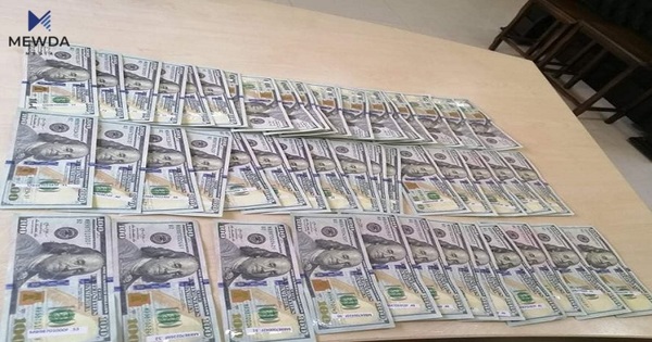 دوو کەس فێڵ لە هاوڵاتییەک دەکەن و پارەی ساختەی پێدەدەن
