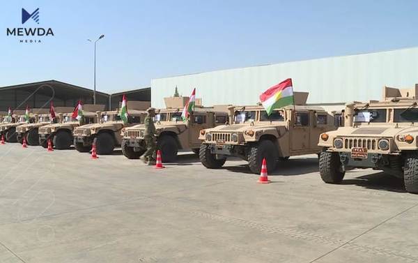 هاوپەیمانان کاروانێکی دیکەی هاوکاریی سەربازییان پێشکەش بە وەزارەتی پێشمەرگە کرد