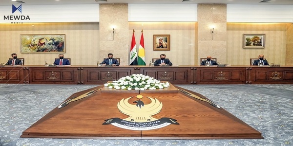 ئەنجومەنی وەزیران پرسی چەک و دامەزراندنی ئەنجومەنێکی نوێ تاوتوێ دەکات
