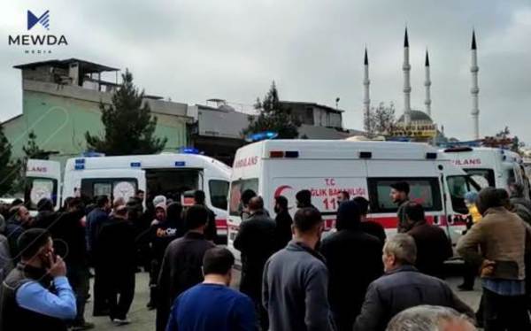 دەنگی تەقینەوەیەکی بەهێز بیسترا