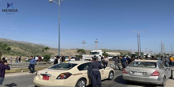 خۆپیشاندان دژی پێنەدانی مووچە دەستیپێکرد