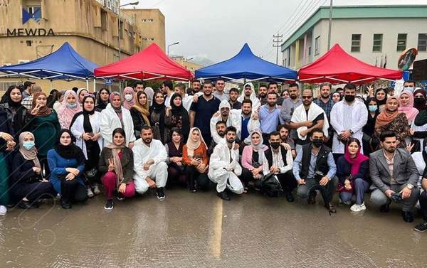 "ناگەڕێینەوە نەخۆشخانەکان ئەگەر داواکارییەکانمان جێبەجێنەکەن"