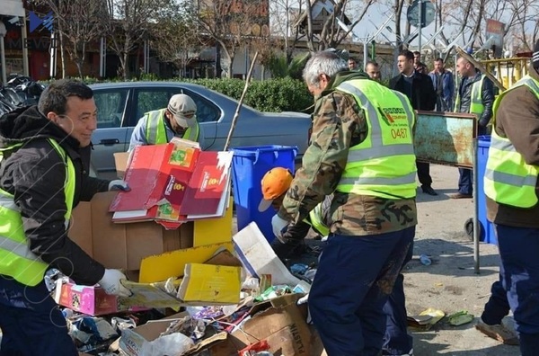 کارمەندانی پاککەرەوە دەستیانکردەوە بە کارەکانیان