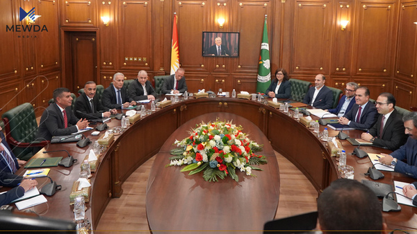 ناوەڕۆکی کۆبوونەوەی لایەنە سیاسییەکان لە مەودا میدیاوە بزانە