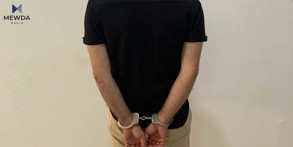 تۆمەتبارێک دەستگیرکرا کە ھەڕەشەی بڵاوکردنەوەی وێنە و ڤیدیۆی تایبەتی لە ژنێك کردبوو