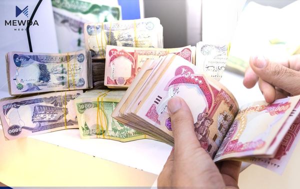 مووچەی دوو مانگ بەیەکەوە دابەشدەکرێت