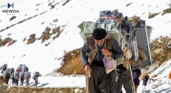 شەش كۆڵبەر كە دووانیان "مێرمنداڵن" پێكران