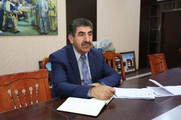 بەڕێوەبەری پەروەردە داوای دواخستنی بڕیارکە دەکات