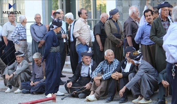 بەشێک لە خانەنشینان چوار مووچەیان پێدەدرێت