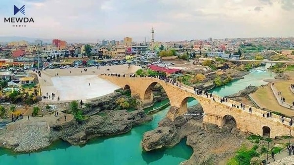 ژن و پیاوێك دەستگیركران كە خەڵكیان فریودابوو
