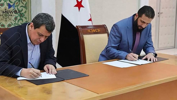 مەزڵوم عەبدی: گفتوگۆکان لەگەڵ دیمەشق بەردەوامە