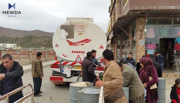 سبه‌ینێ له‌ هه‌ڵه‌بجه‌ نه‌وت دابه‌شده‌كرێت