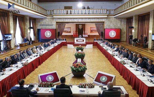 كۆمسیۆنەكەی پەرلەمان سەردانی ئیمراڵی دەكات