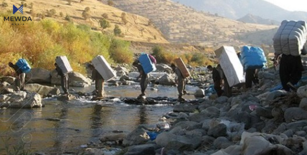 هێزە چەکدارەکانی ئێران کۆڵبەرێک دەکەنە ئامانج